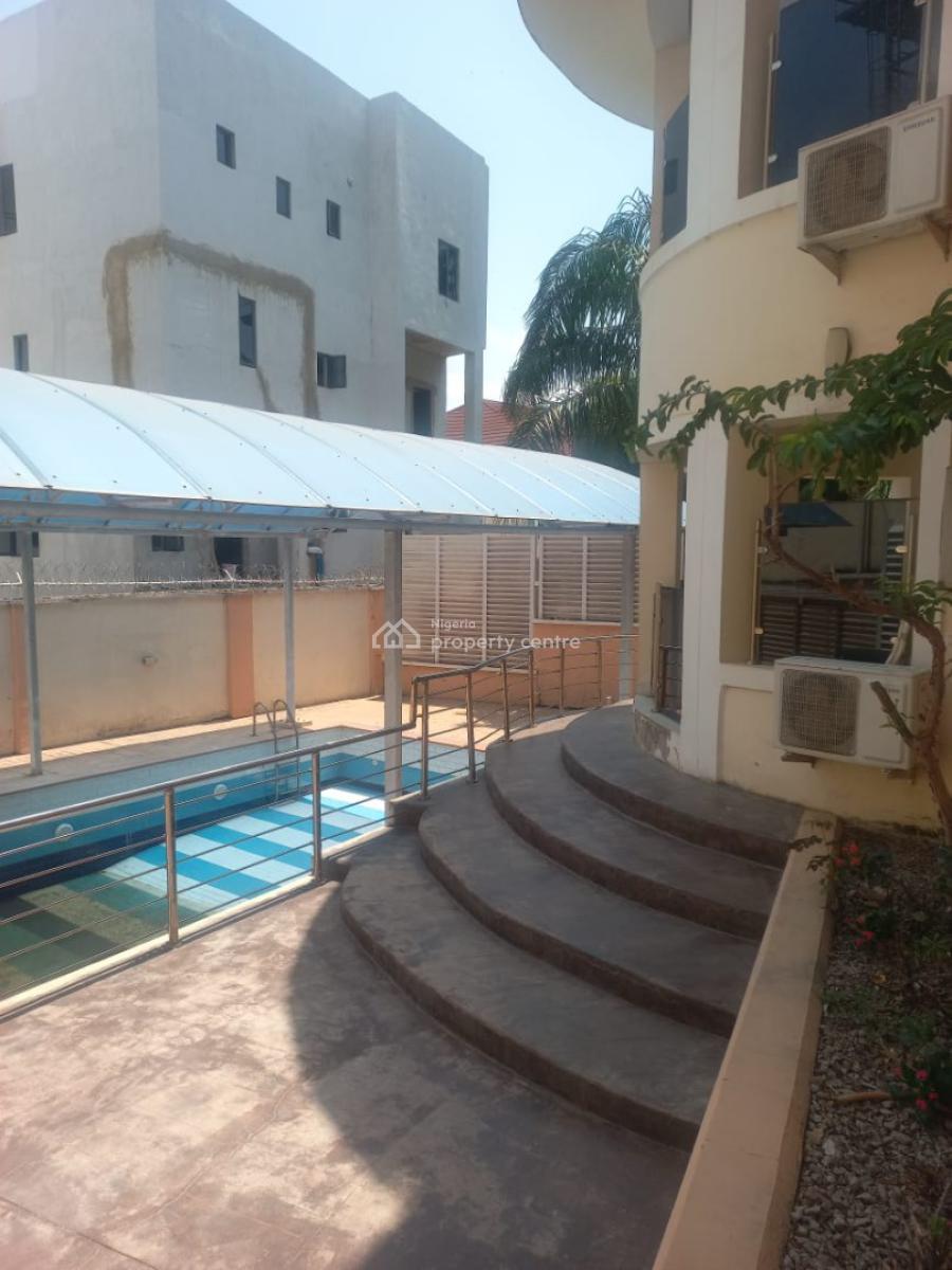 6 bedroom detached duplex for sale