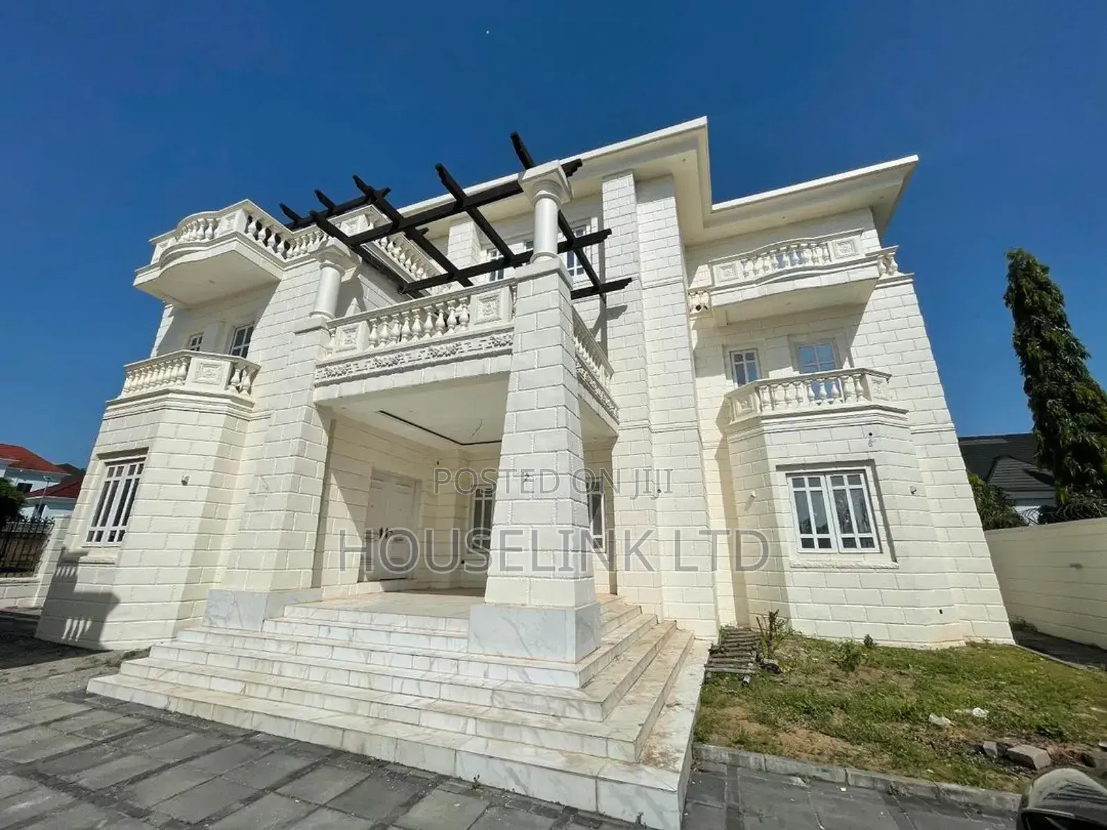 7bdrm Mansion In Katampe Extension For Sale