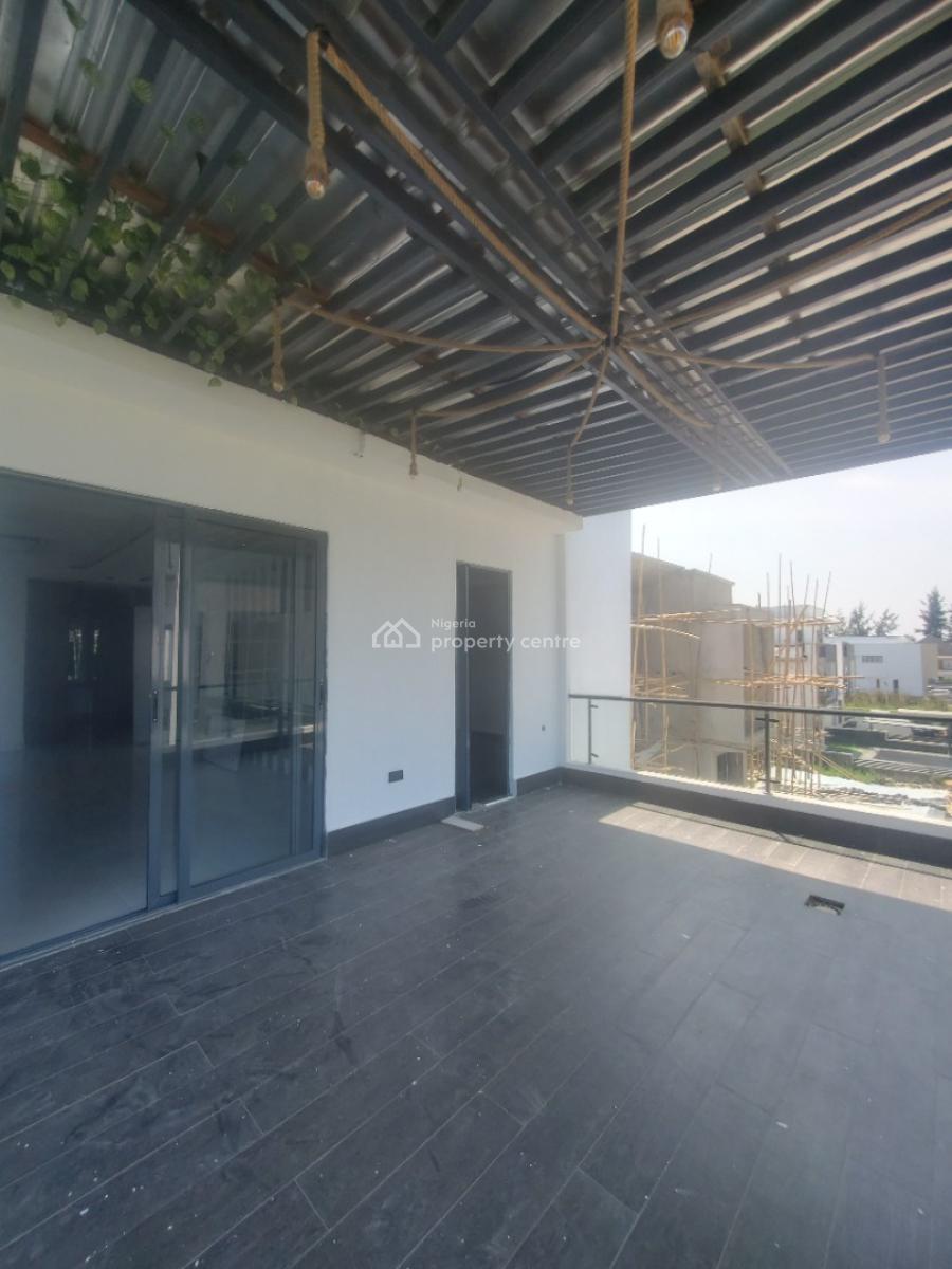 5 bedroom detached duplex for sale