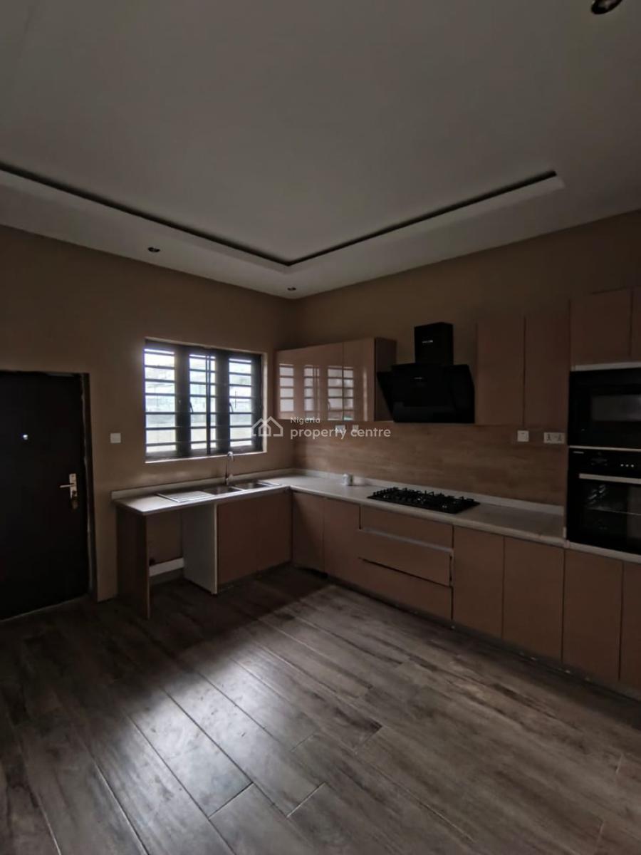 4 bedroom detached duplex for rent