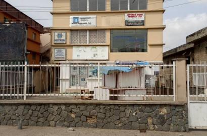 FOR SALE A BUILDING CONSIST OF 3 NOS OPEN PLAN OFFICE FLOORS. WELL GATED AND FENCED.