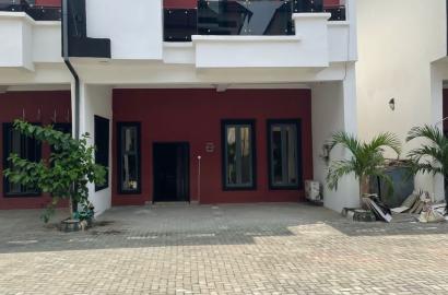 FOR SALE CLASSIC LUXURIOUS 4 BEDROOM DUPLEX, TASTEFULLY FURNISHED,