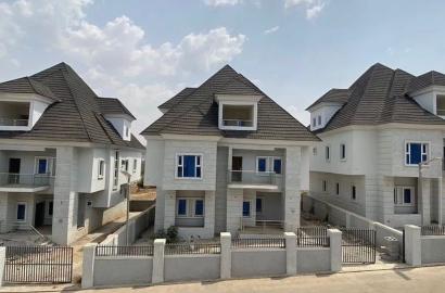 FOR SALE  DESCRIPTION  Gated  5 Bedroom fully detached duplex with a Pent-floor and Boys Quarters inside a mini estate