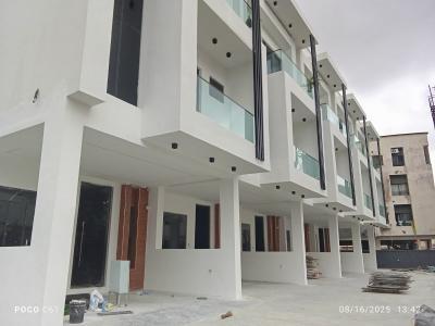 Luxury 4 Bedroom Terrace Maissionate With Swim Pool, Green Area