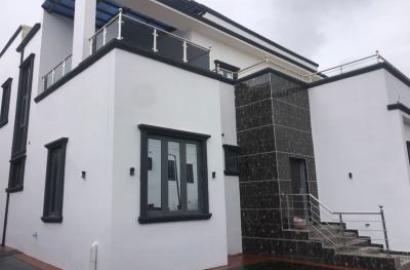 4 bedroom detached duplex for sale