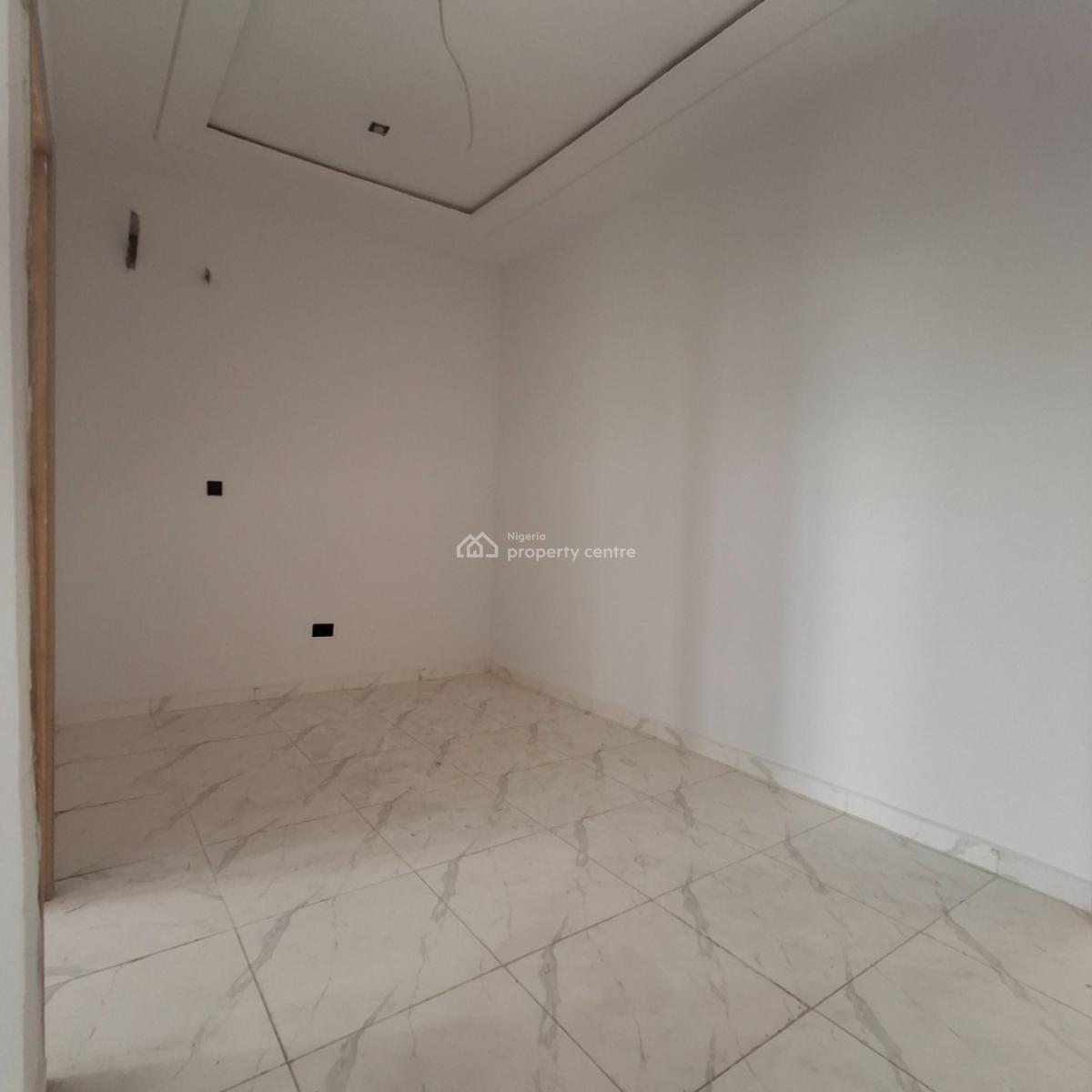4 bedroom terraced duplex for sale