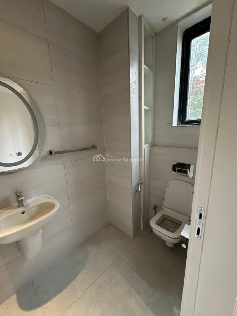 3 Bedroom Apartment With A Room Bq