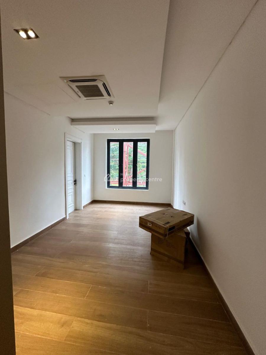 3 Bedroom Apartment With A Room Bq