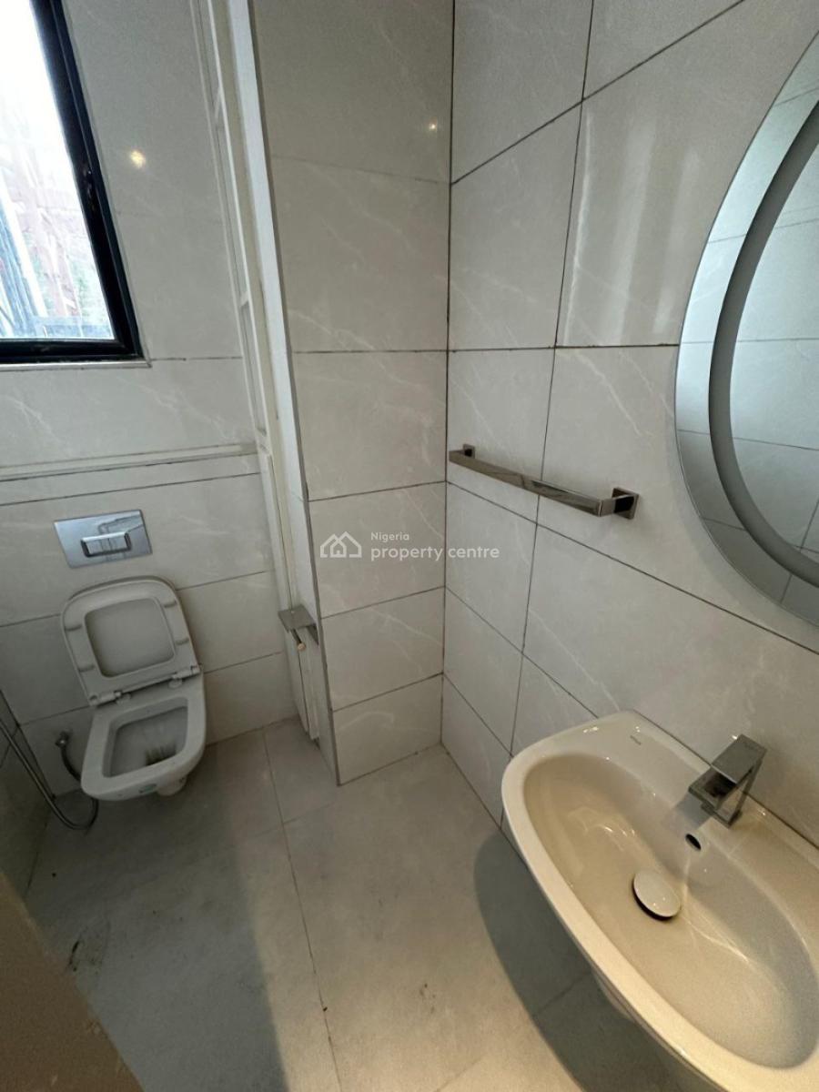 3 Bedroom Apartment With A Room Bq