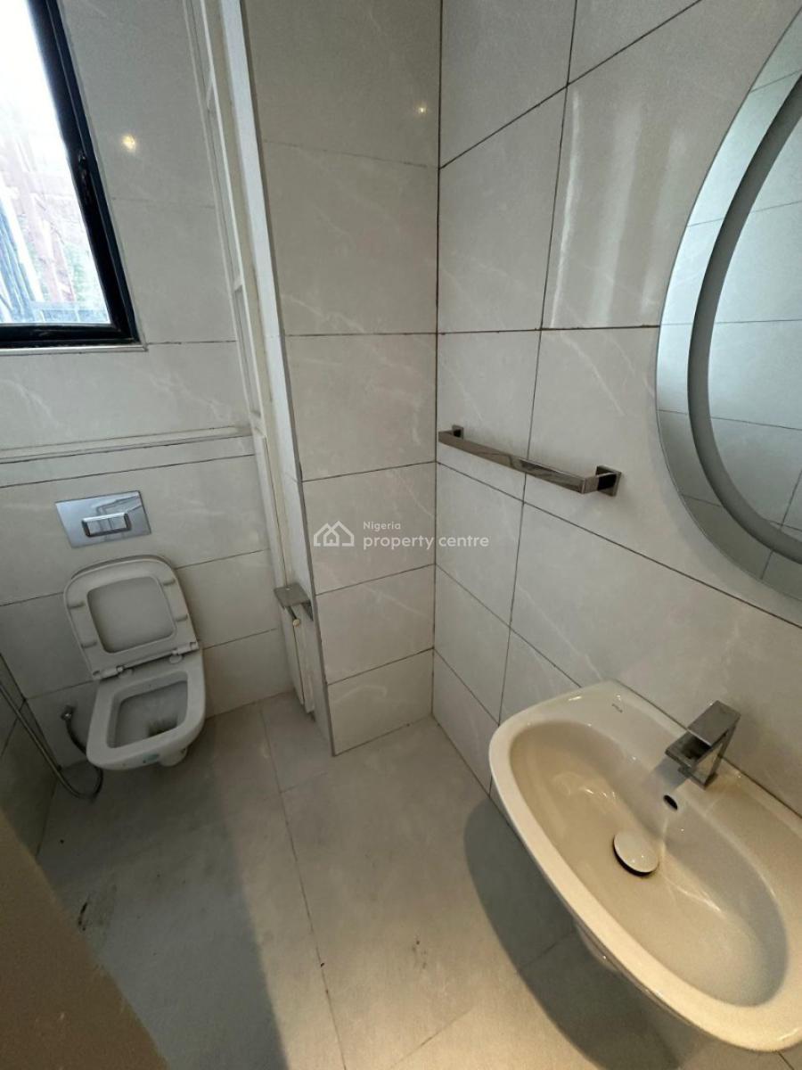 3 Bedroom Apartment With A Room Bq
