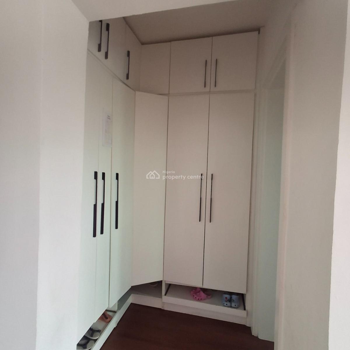 Fully Furnished Four Bedrooms Maisonette