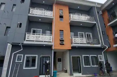 Flat / apartment for sale  2 Bedroom Flat Lekki Phase 2, Lekki, Lagos