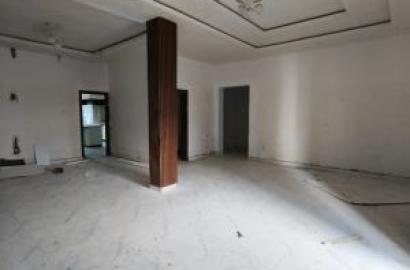 Brand New Luxurious Seeviced 2 Bedroom Apartment Plus Bq