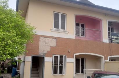 3 bedroom flat in a serene environment at ikota estate. Besides mega chicken, Ikota.  Price: 4.5m