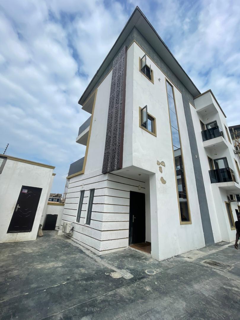 Newly built 4bedroom duplex  available for rent at Chevron..