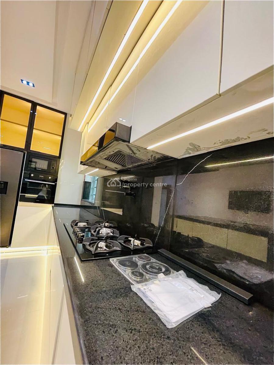 Luxury 5bedrm Duplex With A Room Bq At Omole Phase 1