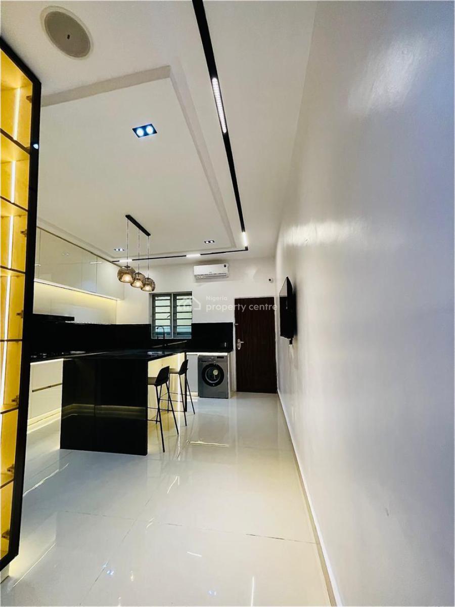 Luxury 5bedrm Duplex With A Room Bq At Omole Phase 1