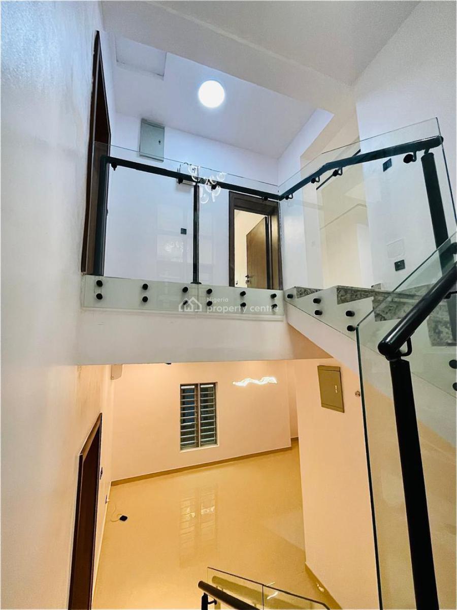Luxury 5bedrm Duplex With A Room Bq At Omole Phase 1