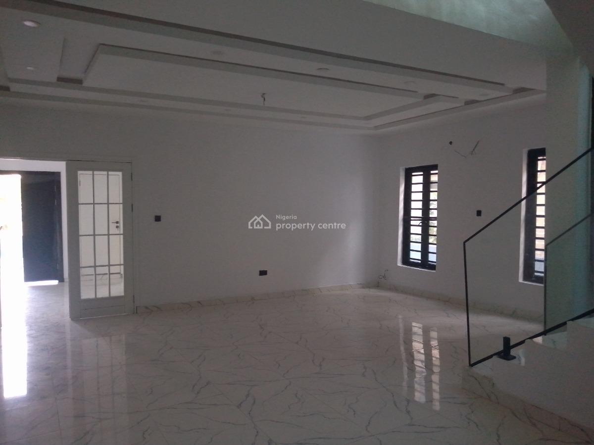 4 bedroom semi-detached duplex for sale