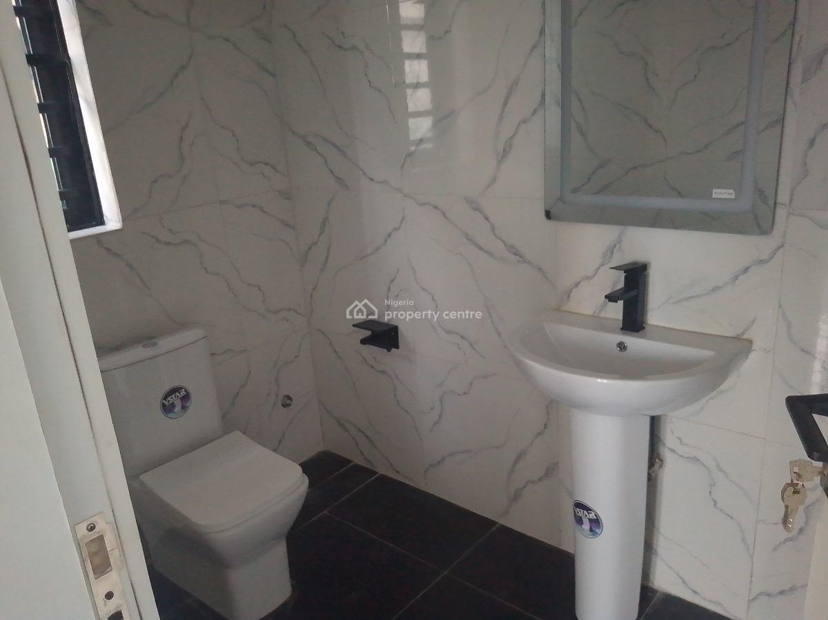 4 bedroom semi-detached duplex for sale