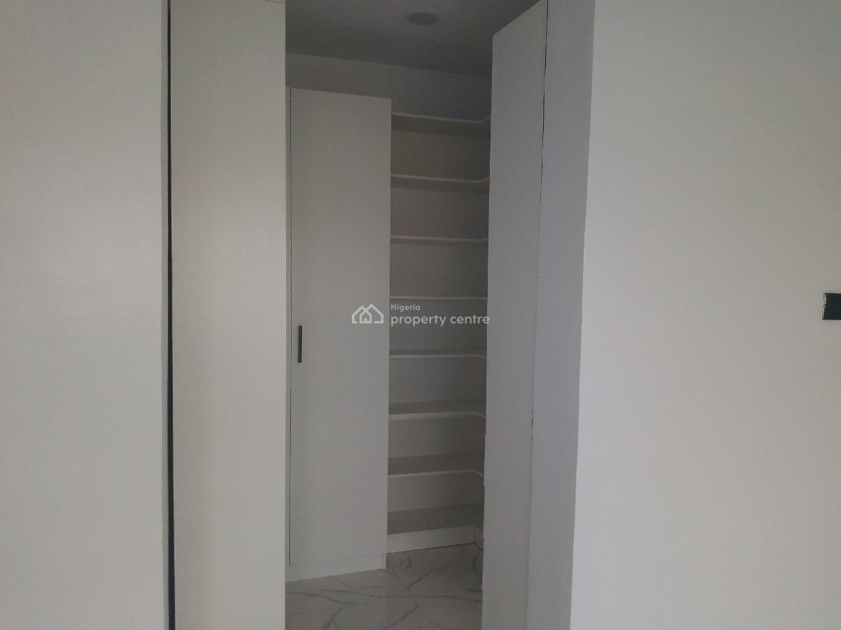 4 bedroom semi-detached duplex for sale