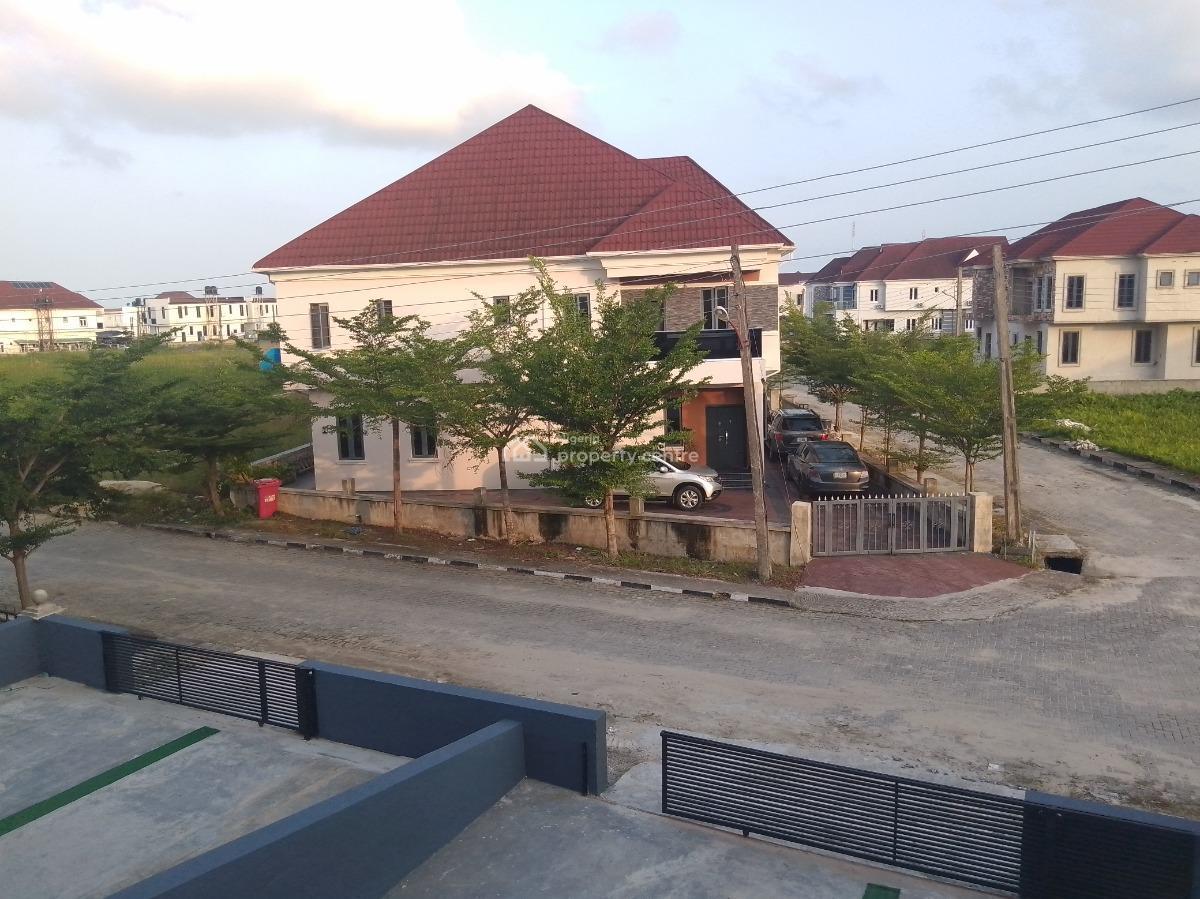 4 bedroom semi-detached duplex for sale