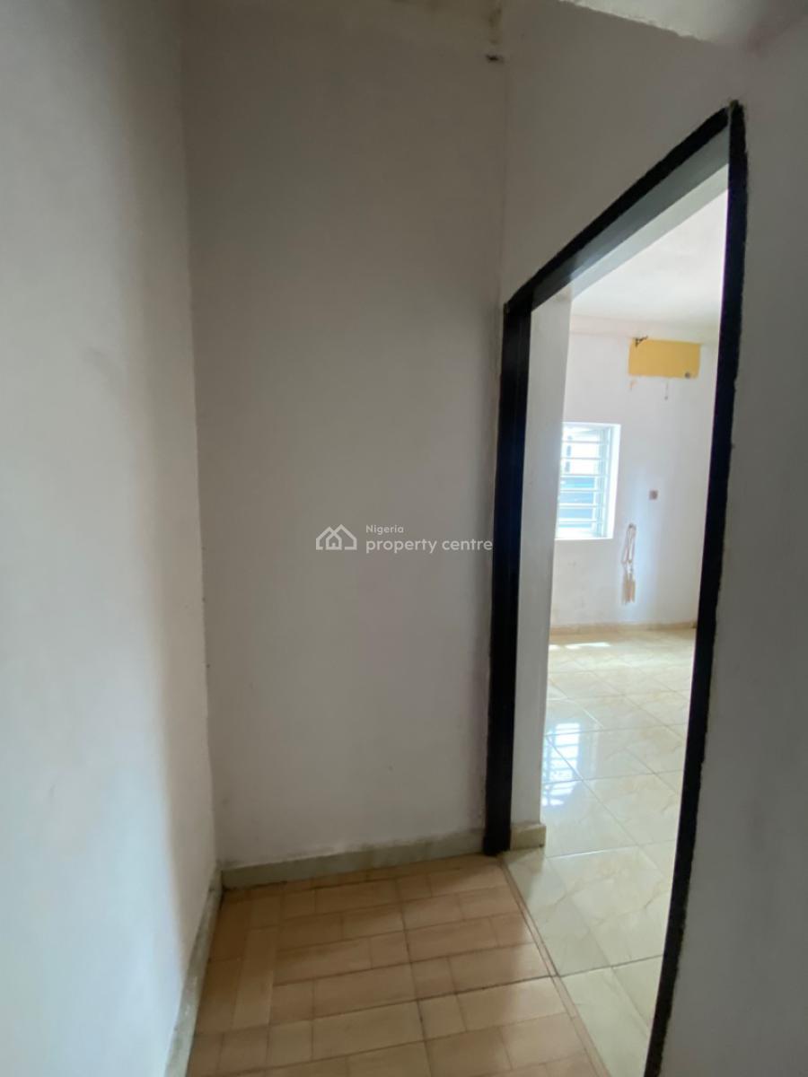 1 bedroom mini flat (room and parlour) for rent