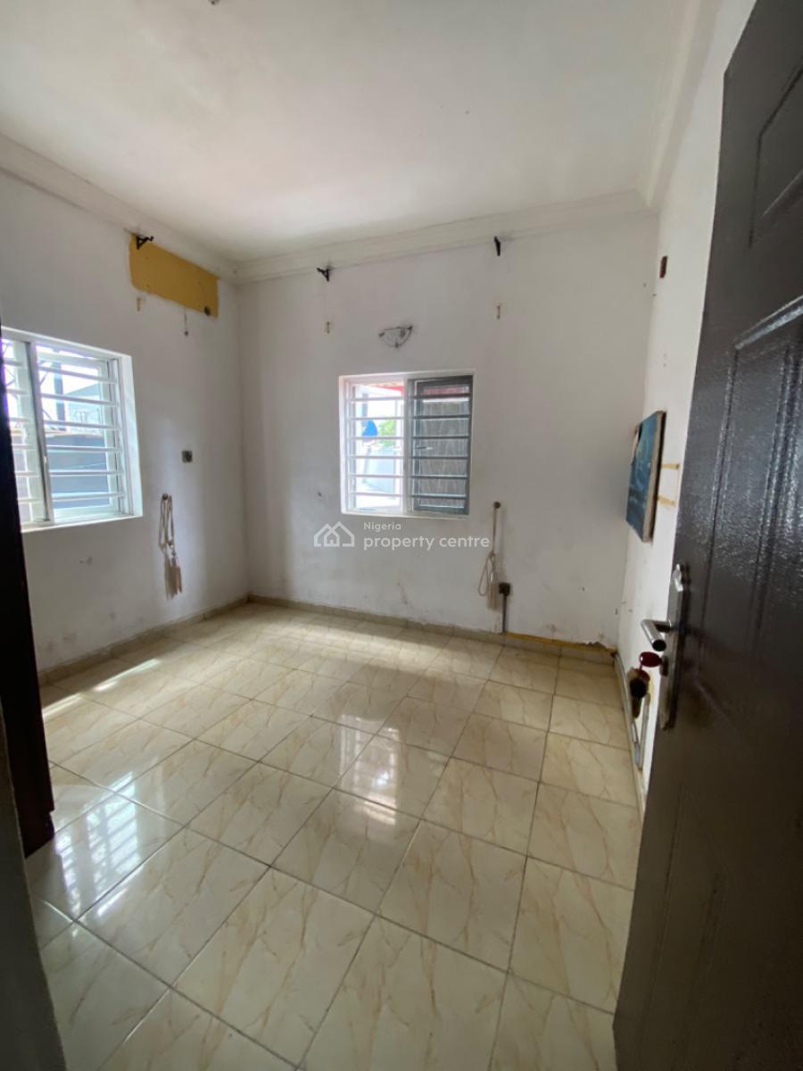 1 bedroom mini flat (room and parlour) for rent