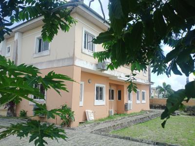 A Very Well Maintained 4 Bedroom Semi Detached Duplex