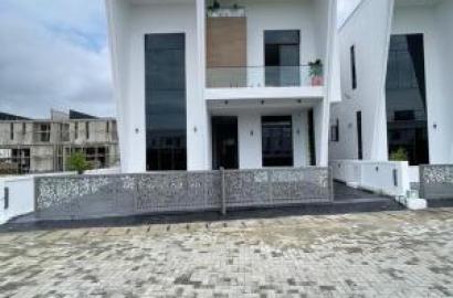 5 Bedroom Detached Duplex With A Sublime Finish ,pool, Bq