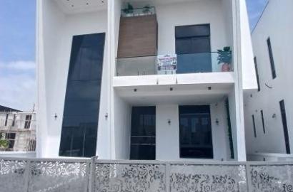 5 bedroom detached duplex for sale