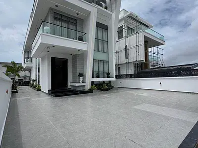 Detached duplex for sale Gorgeous 5 Bedroom Detached Duplex with Pool, Osapa, Lekki, Lagos