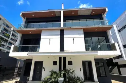Semi-detached duplex for rent  4-Bedroom Semi-Detached House with BQ Old Ikoyi, Ikoyi, Lagos