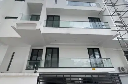 Terraced duplex for sale  4 Bedroom Terraced Duplex with Penthouse Banana Island, Ikoyi, Lagos $2,000,000 ₦2,646,440,378