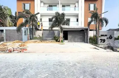 Flat / apartment for rent  2 Bedroom Apartment with Swimming Pool Lekki Phase 1, Lekki, Lagos