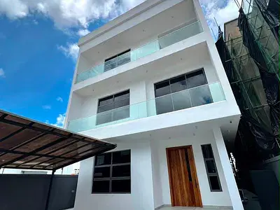 Detached duplex for sale  5-Bedroom Fully Detached House Luxury and Spacious 5-Bedroom Fully Detached House, Ikoyi, Lagos
