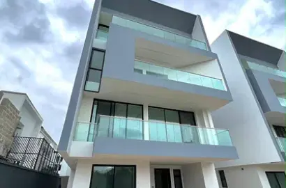 Detached duplex for sale  5-Bedroom Fully Detached House Luxury and Spacious 5-Bedroom Fully Detached House, Banana Island, Ikoyi, Lagos $4,000,000 ₦5,306,240,736