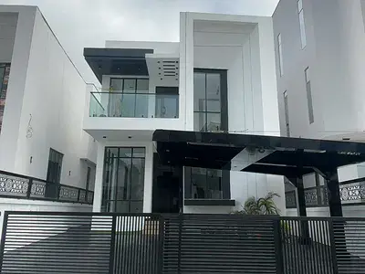 Detached duplex for sale  5 Bedroom Detached Duplex with BQ Hampton Lake Estate, Chevron, Lekki, Lagos