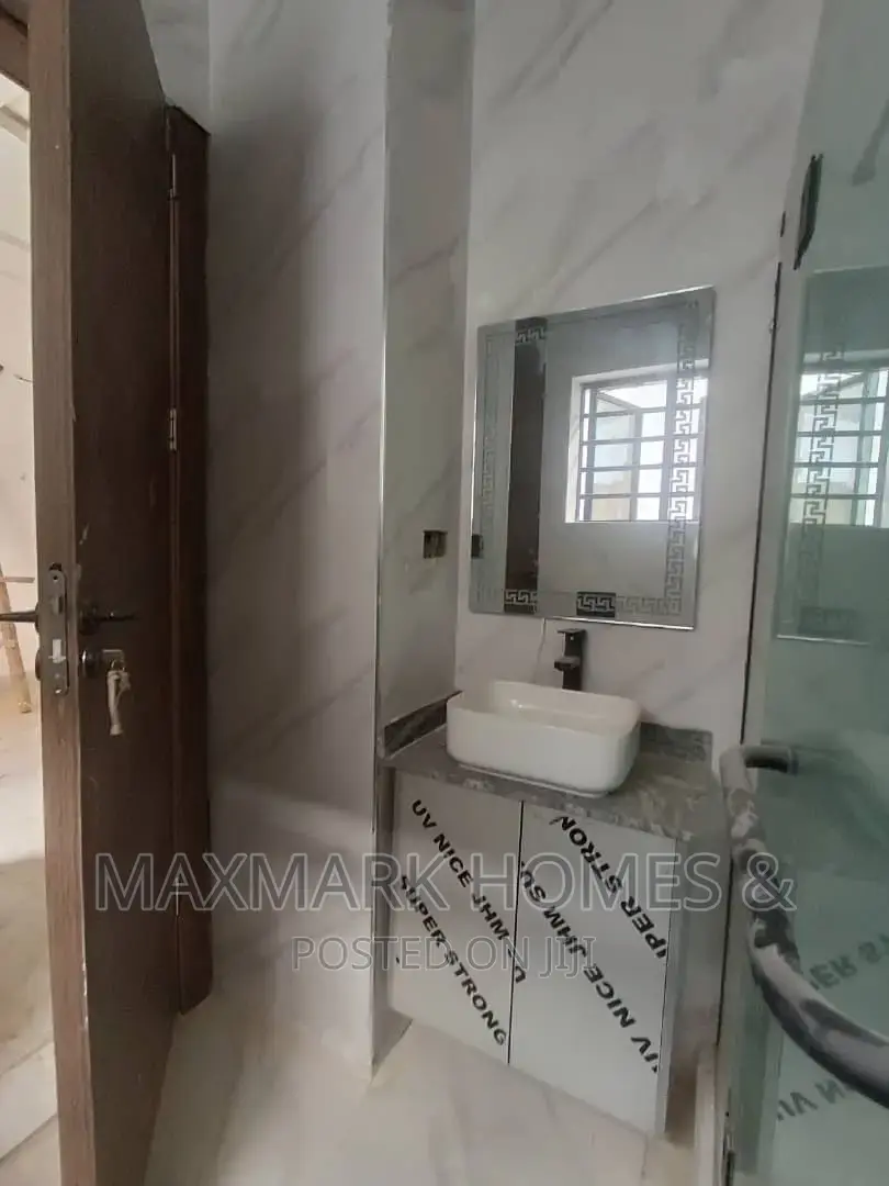 4bdrm Duplex in Orchid Road, Lekki for sale