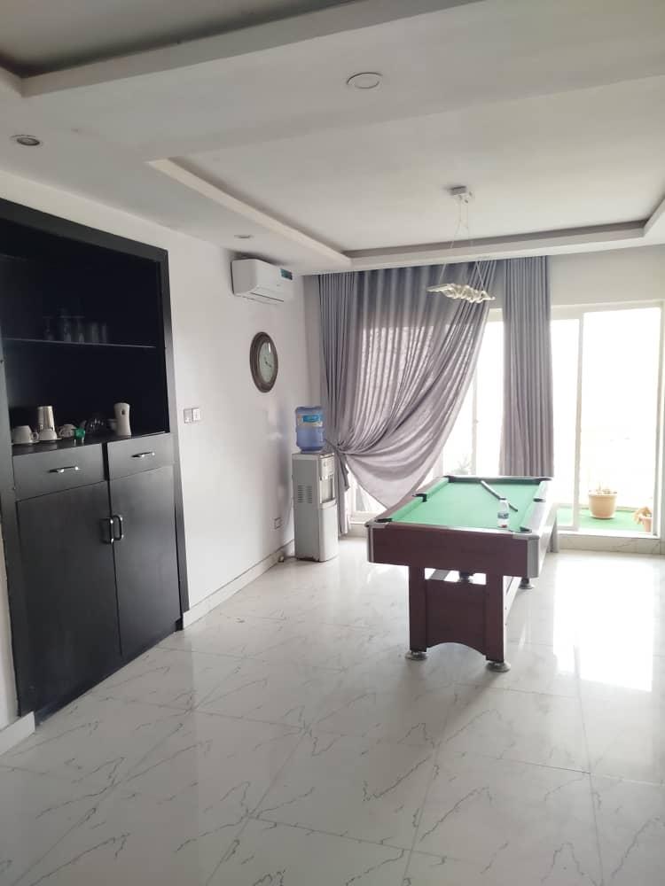 TO LET  Fully serviced 4 - Bedroom Penthouse Apartment (7th Floor)
