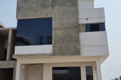 To Sell Brand New||3 Bedroom Terrace||BQ||Carcass