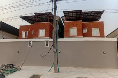 FOR SALE IN LEKKI PHASE 1  Ten flats of 3bedrooms en-suite ( including two penthouses ).