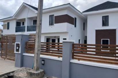 Luxury 4 Bedrooms Semi-detached Duplex(upto 10 Units)