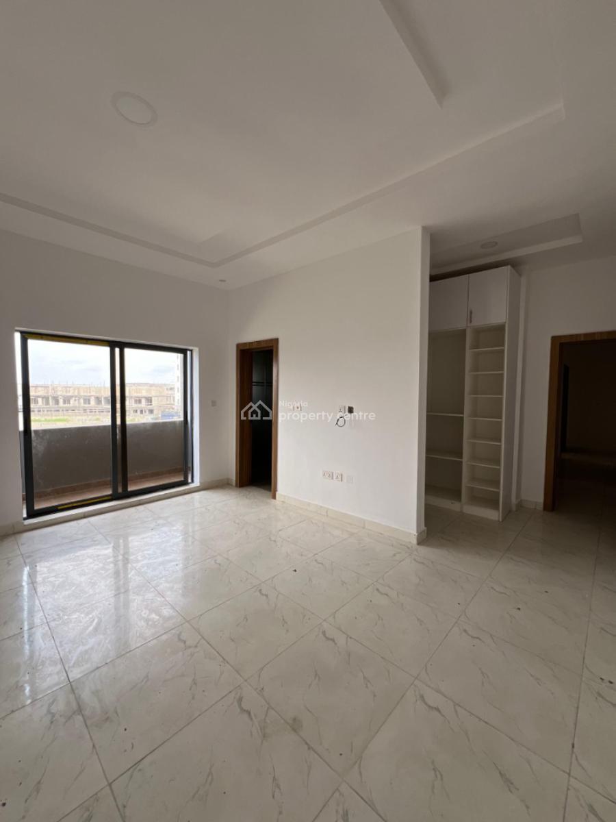 3 bedroom flat / apartment for sale
