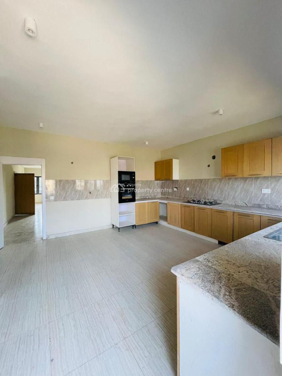 Luxury 2 Bedroom Apartments In A Serene Estate