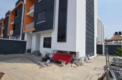 4 bedroom detached duplex for sale