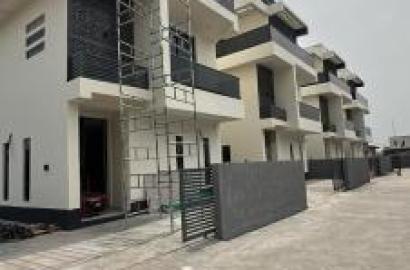 5 bedroom detached duplex for sale