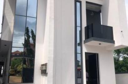 4 bedroom detached duplex for sale