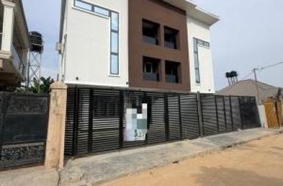 5 bedroom semi-detached duplex for sale