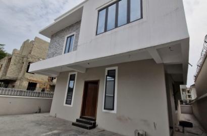 For Sale  5 BED FULLY DETACHED LEKKI PHASE 1  ₦600,000,000  all rooms ensuite